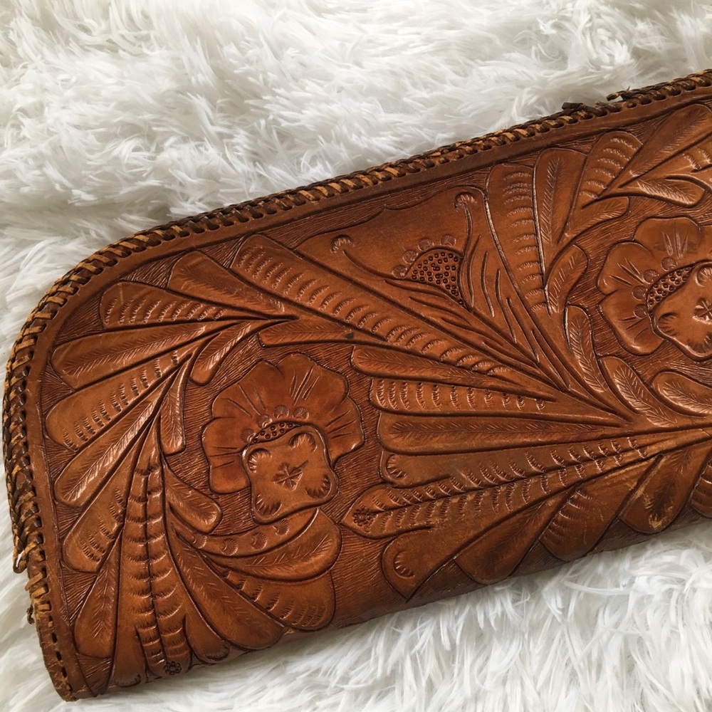 🔥SALE🔥Vintage Embossed Leather Over Sized Clutch